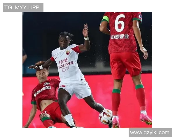 上海足球队以89分领跑大师赛积分榜展现强大实力