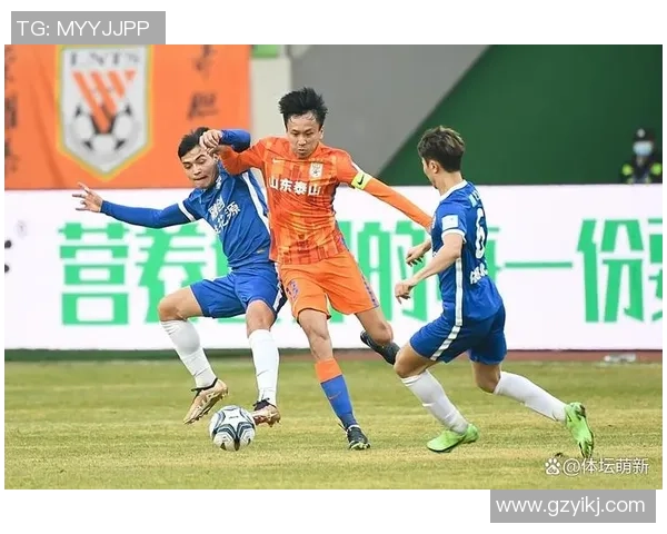 张弛足球员的成长之路与职业生涯的精彩瞬间回顾